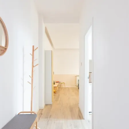 Alba Terrace - Modern Close To Metro Daire