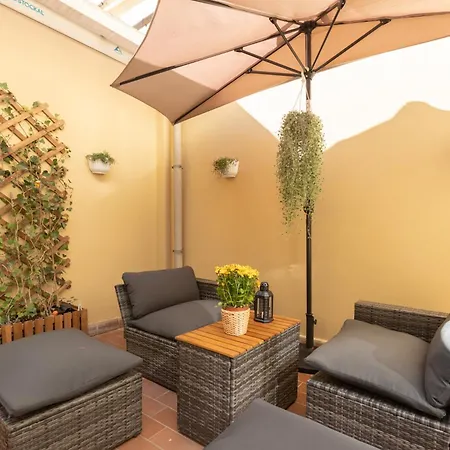Apartment Alba Terrace - Modern Close To Metro Rom